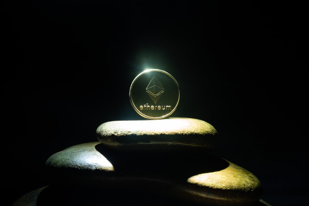 Ethereum (ETH) Signals Bearishness; $1.1K Test Seems Likely