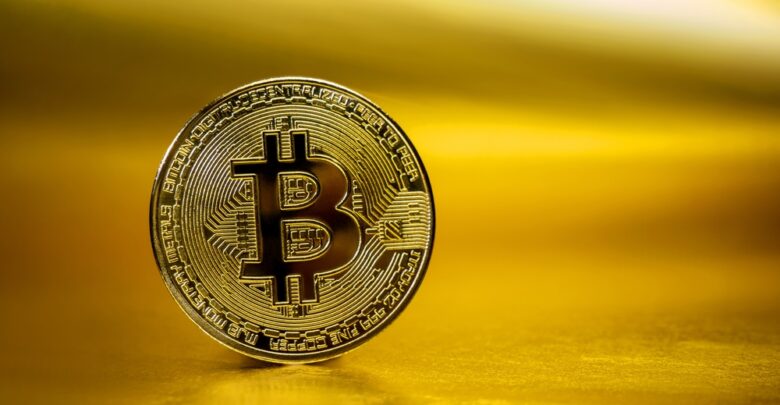 Bitcoin Unable To Decouple As Gold Takes The Lead